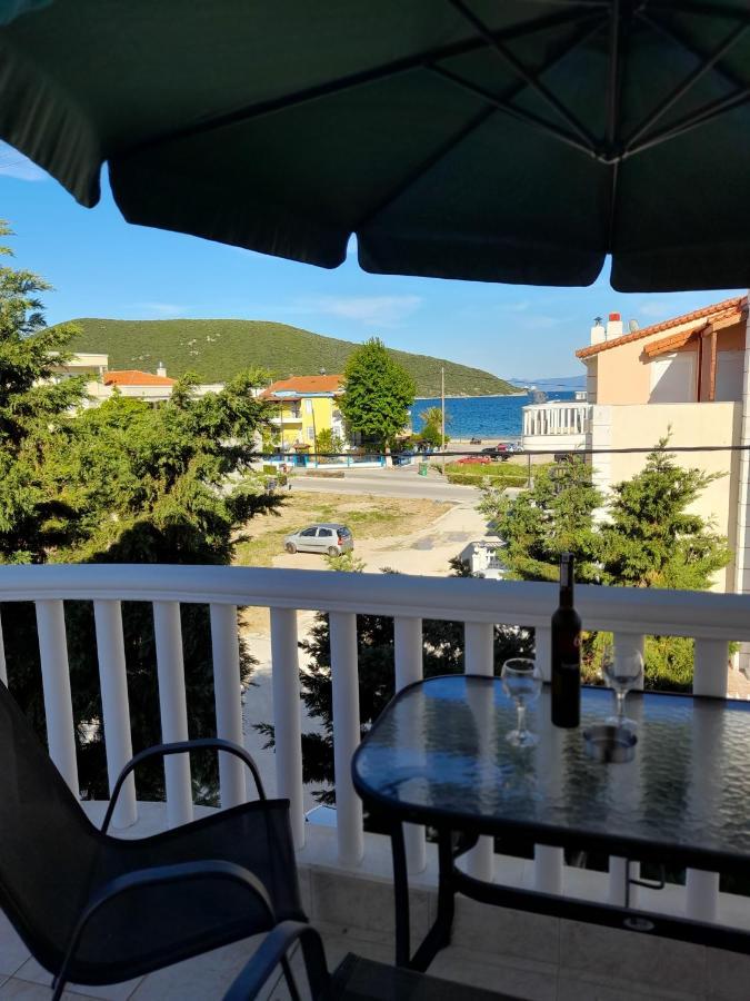 El Sol Apartamento Néa Péramos Exterior foto