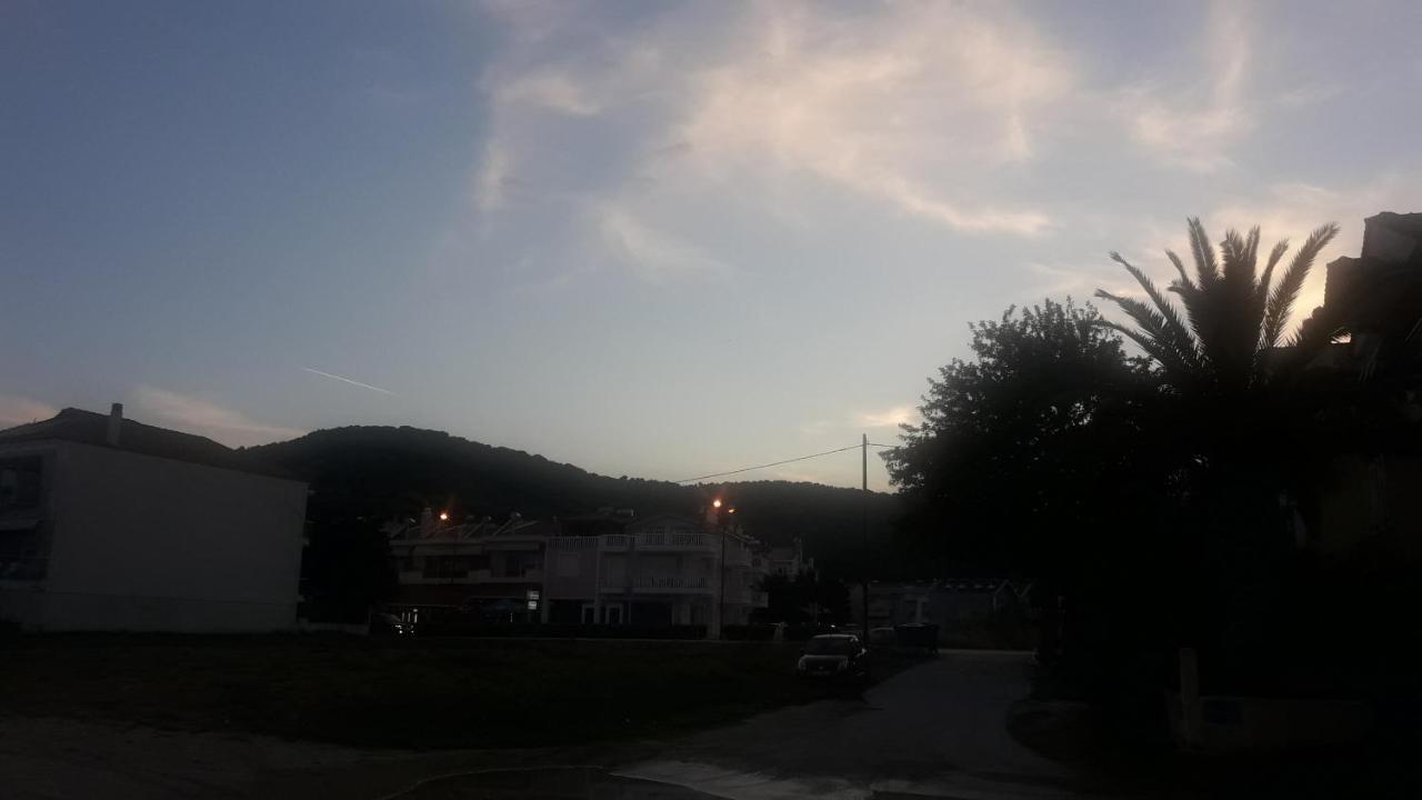 El Sol Apartamento Néa Péramos Exterior foto