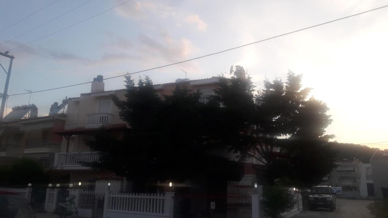 El Sol Apartamento Néa Péramos Exterior foto